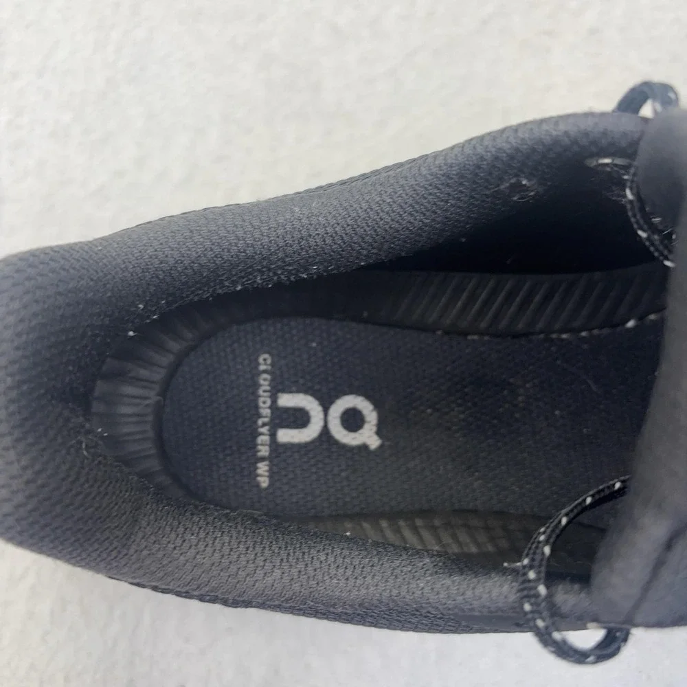 On Cloudflyer WP Shoes Womens Size 7 Black Waterproof Running Sneakers CloudTec